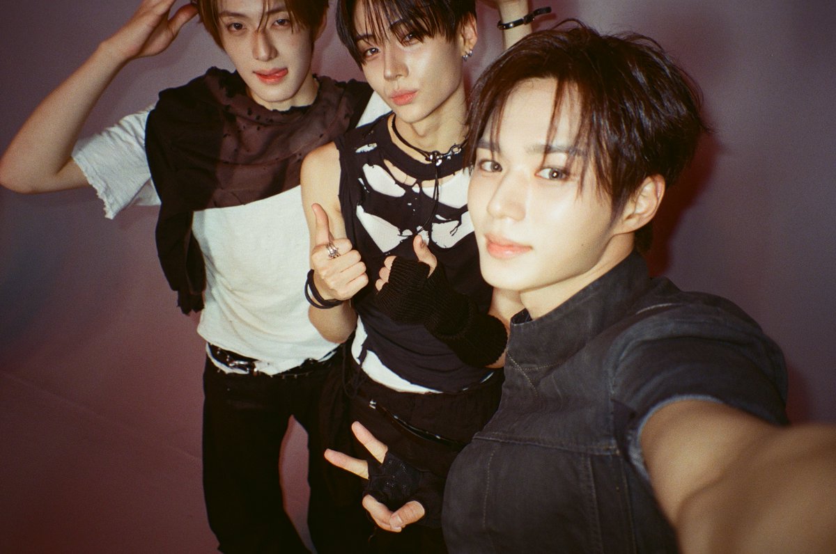 M2MPD's tweet photo. 필름카메라로 기록한 9월의 추억📸 10월에도 쭈욱 엠투와 함께해요❣ #9월의엠투 #M2film #SC_ORIGINAL #ALPHADRIVEONE #알파드라이브원 @ALD1_official https://t.co/baTnKAyTzs
