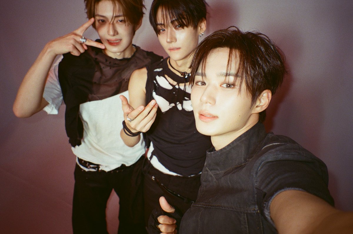 M2MPD's tweet photo. 필름카메라로 기록한 9월의 추억📸 10월에도 쭈욱 엠투와 함께해요❣ #9월의엠투 #M2film #SC_ORIGINAL #ALPHADRIVEONE #알파드라이브원 @ALD1_official https://t.co/baTnKAyTzs