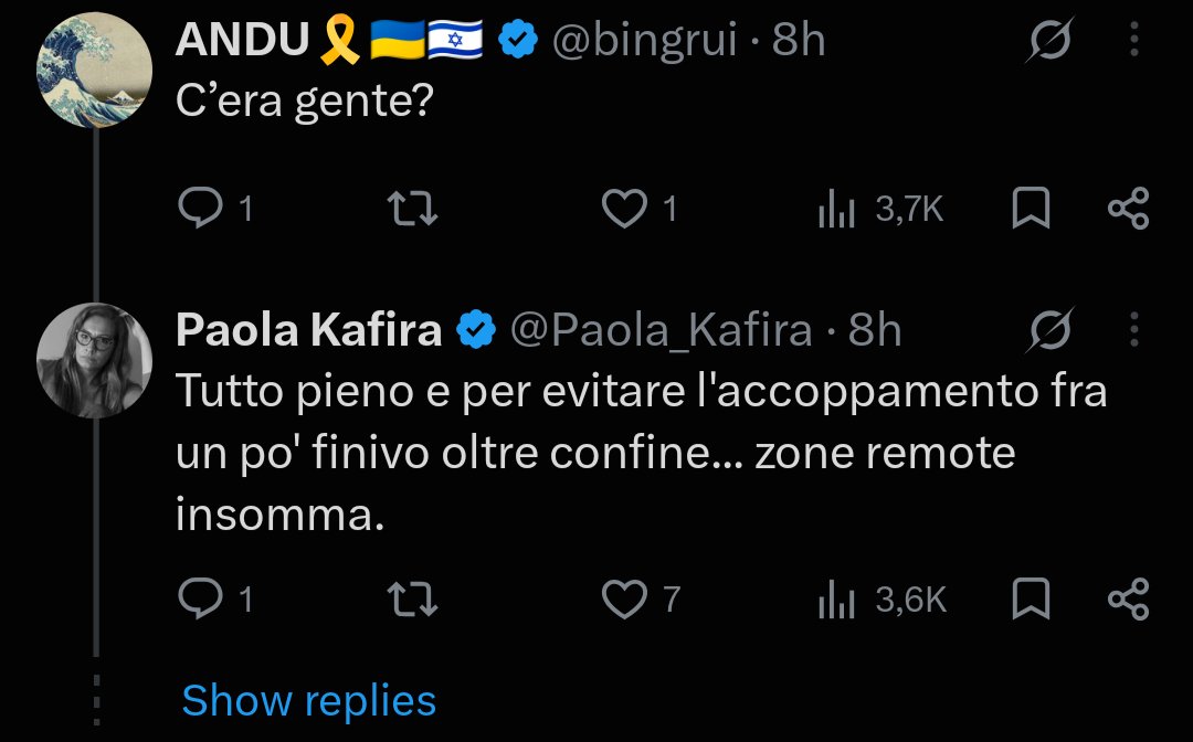 Freackly's tweet photo. @spaziopubico Quantità di cagamento addosso che non dovrebbe nemmeno essere possibile https://t.co/3WM5pZKK5B