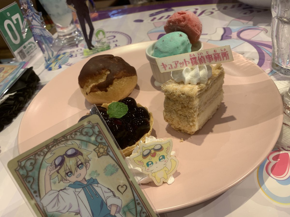 Kagerounoumi_17's tweet photo. 友達のお供に、プリキュアカフェに参上仕った！！() https://t.co/s20wJiM5mx