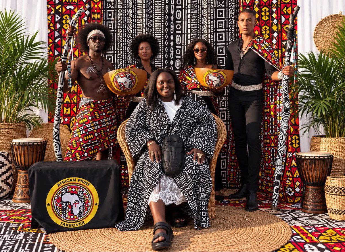 Dubaidenismamba's tweet photo. Choma Festival was the perfect way to close out summer.
It was a vibe 🔥
A beautiful day filled with good food, local vendors, music, community, and great energy.
It was cool seeing African Print and Cultural Tendernism go to work!
#chomafest #chomafest #kente #africanprint https://t.co/cljw9CtKZ2