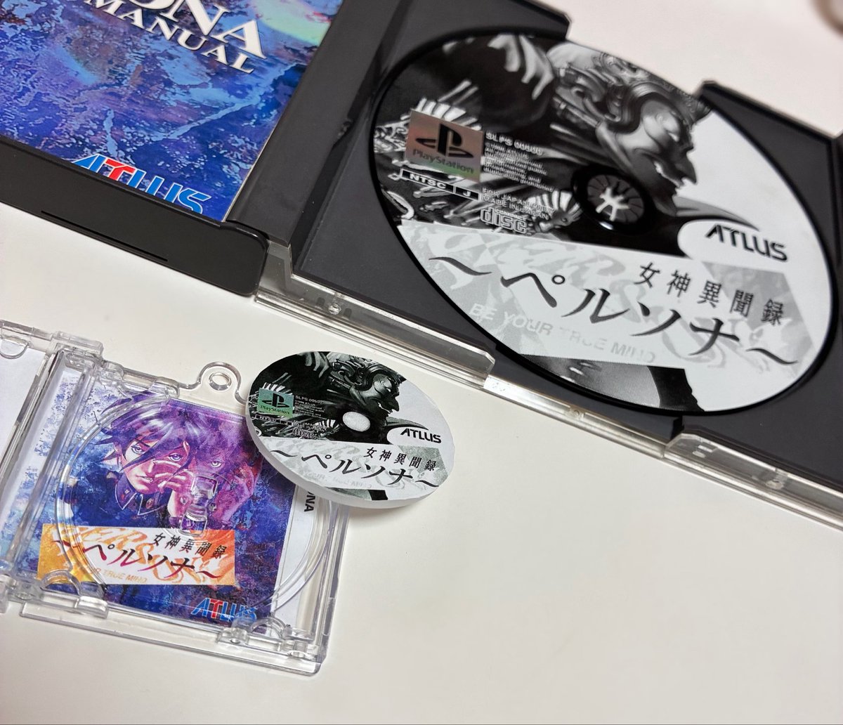 Pome_goro's tweet photo. めっちゃ良くね？？？
1枚印刷ミスったの勿体ないからCDケースに入れたら良い感じになった😚 https://t.co/WpeYu1bbEO