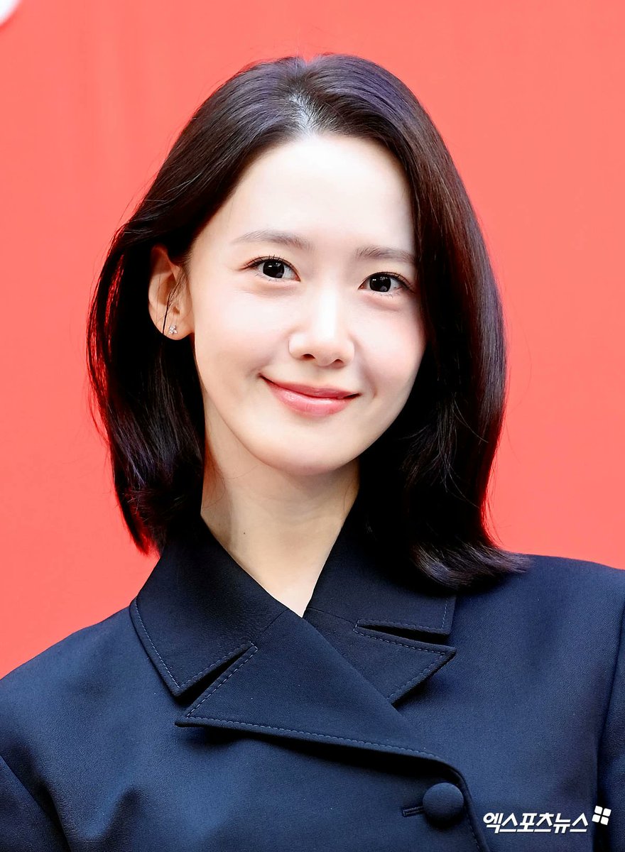 franky___a's tweet photo. 260930 YoonA - Sulwhasoo Secret Garden in Seongsu 🧡
YoonA is so pretty~ 🥹🖤
Cr. xportsnews
#YoonA #윤아 #임윤아 #LimYoonA https://t.co/SSG60EHmtG