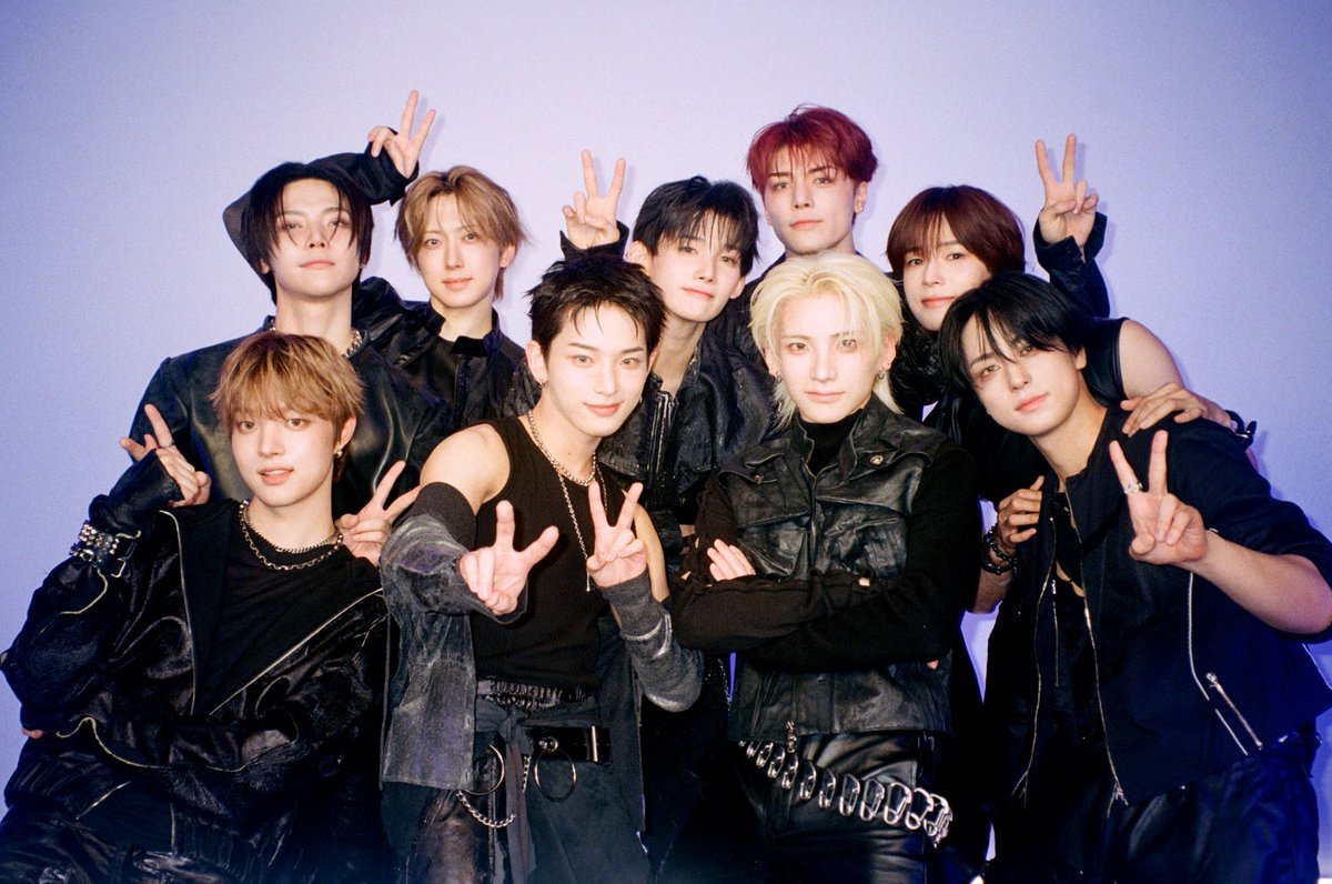 M2MPD's tweet photo. 필름카메라로 기록한 9월의 추억📸 10월에도 쭈욱 엠투와 함께해요❣ #9월의엠투 #M2film #릴레이댄스 #andTEAM #앤팀 @andTEAMofficial https://t.co/iW9VhOKbqU