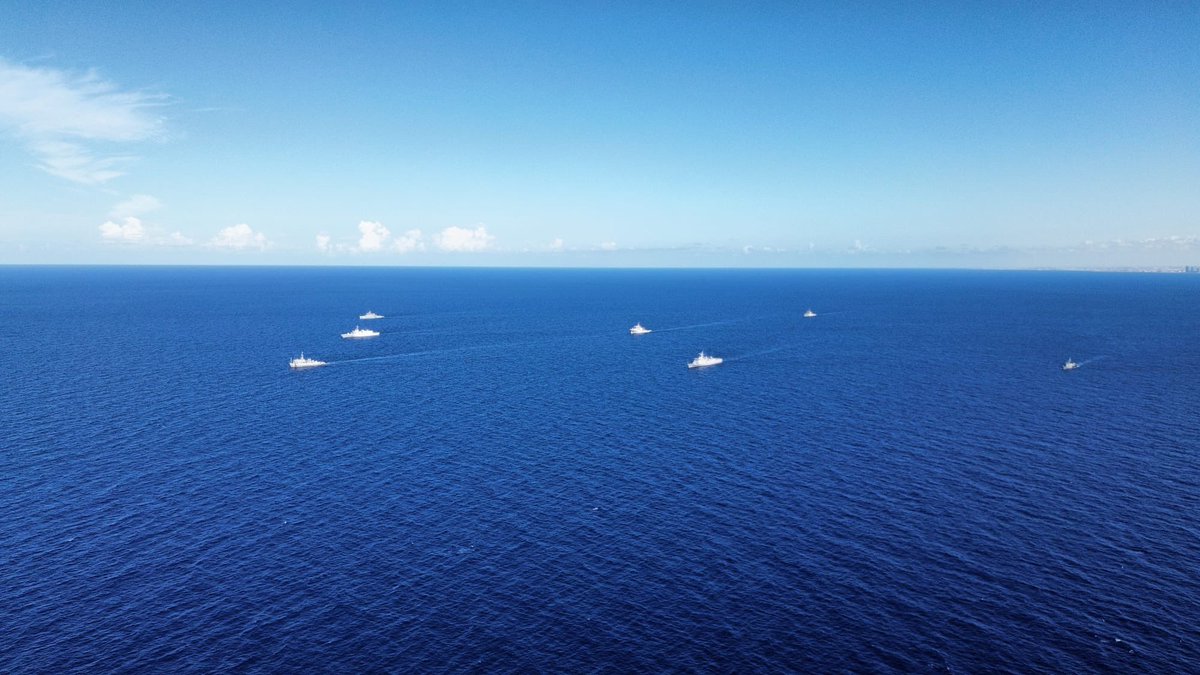 ItalianNavy's tweet photo. Terminata la #SeaBorder26, 15ª esercitazione dell’iniziativa “5+5 Defence”, condotta al largo di Tripoli e che ha visto la partecipazione di navi ed equipaggi provenienti da dieci diverse Marine mediterranee, per un intenso scambio di esperienze e un proficuo lavoro di squadra, il tutto orientato ad una sempre crescente cooperazione per la sicurezza nel Mediterraneo.

#IlGrandeEquipaggio