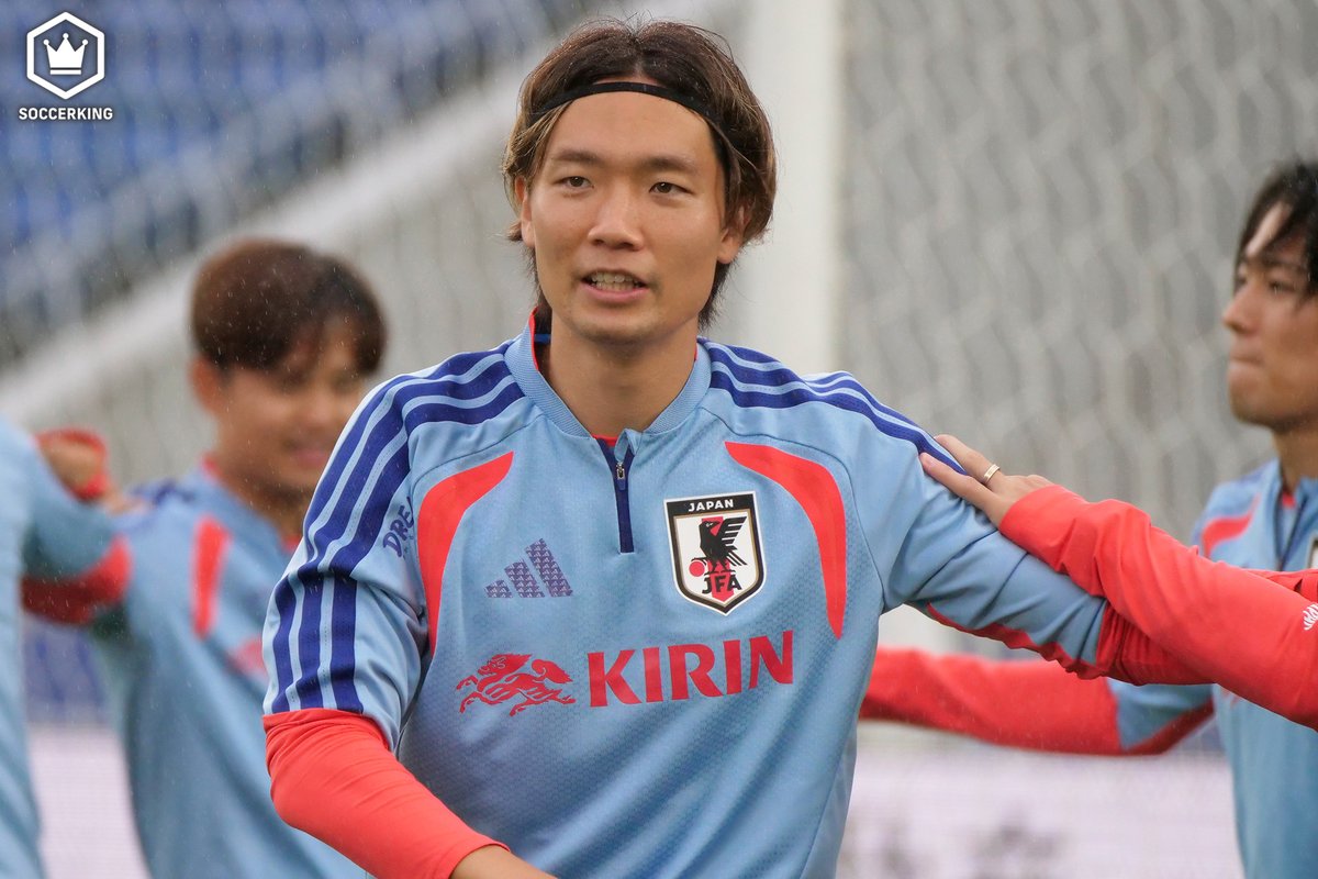 SoccerKingJP's tweet photo. 🇯🇵レポート📝
追加招集の望月ヘンリー海輝＆荒木隼人が合流！日本代表、中2日で迎えるエクアドル戦へ最終調整
https://t.co/9WO0ONnimA

🗣️編集部より
「横浜国際総合競技場での日本代表戦は、2021年3月の韓国代表戦（日本が3-0で勝利）以来、約5年半ぶりとなります」 https://t.co/FjRw6Ife87
