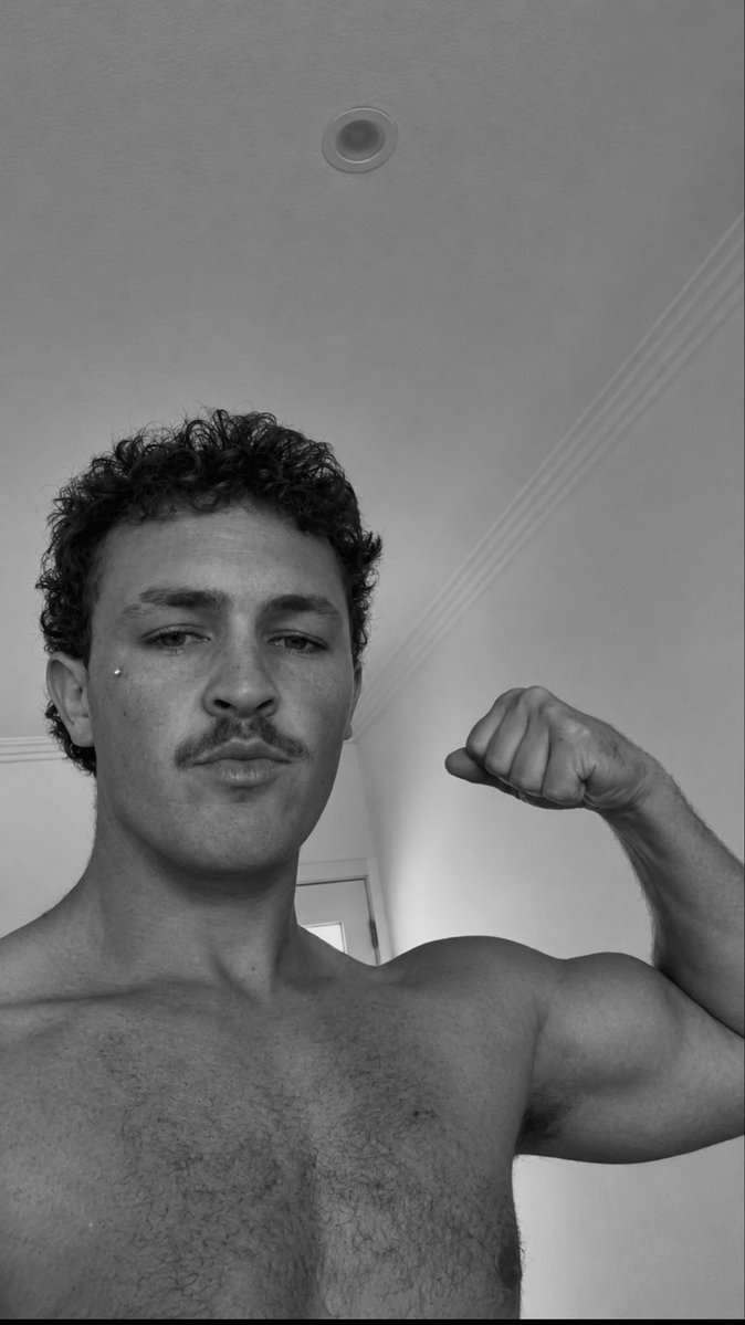 aussiealpha03's tweet photo. Calling all fag fucks, sad cucks, betas and donators. It’s hump day, and I want some cash. You, yes you reading this make yourself useful for once. Like this, comment or repost and boost this alphas bank account😈💰

Findom Cashmaster Aussie https://t.co/6EhjxGh9pS