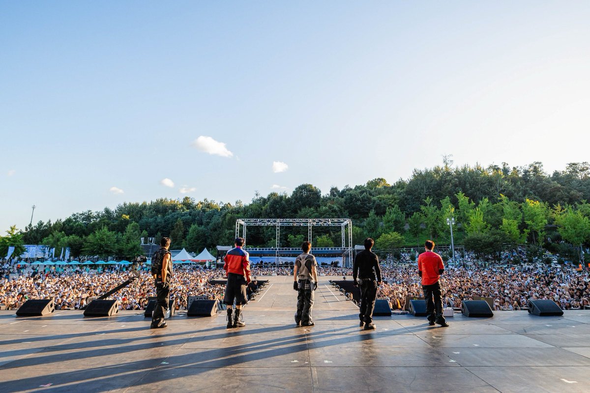 sang__lan2's tweet photo. 260930 매들리 메들리 인스타 #몬스타엑스 (5/5) https://t.co/YLiVKpPHO5