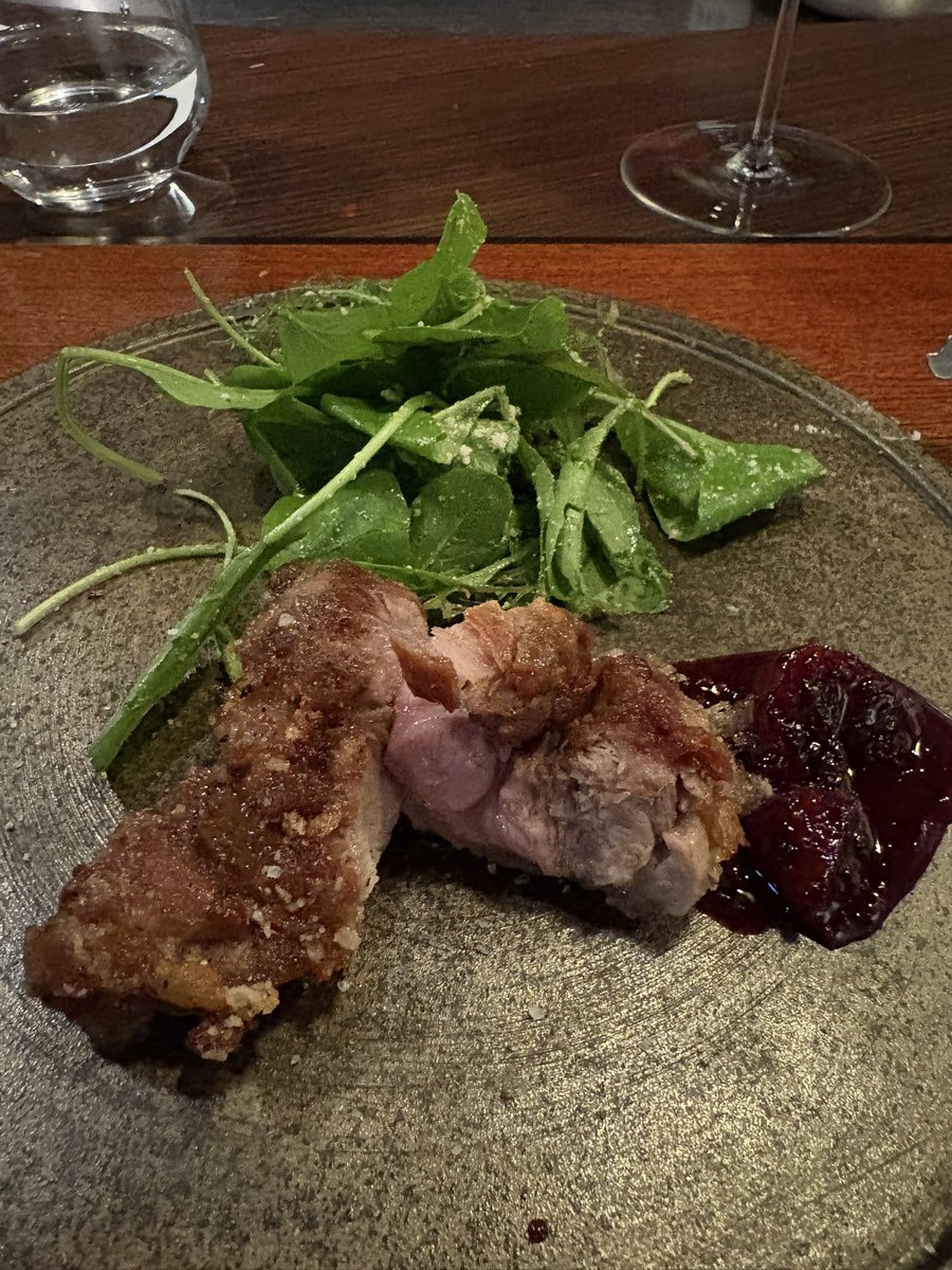 into_wines0531's tweet photo. 鴨をたくさん食いたきゃTROMBAへ行くのが良いカモ。鴨をふんだんに使ったコースはすごいカモ（断定）

📍TROMBA（神楽坂） https://t.co/5lpx6bzahz