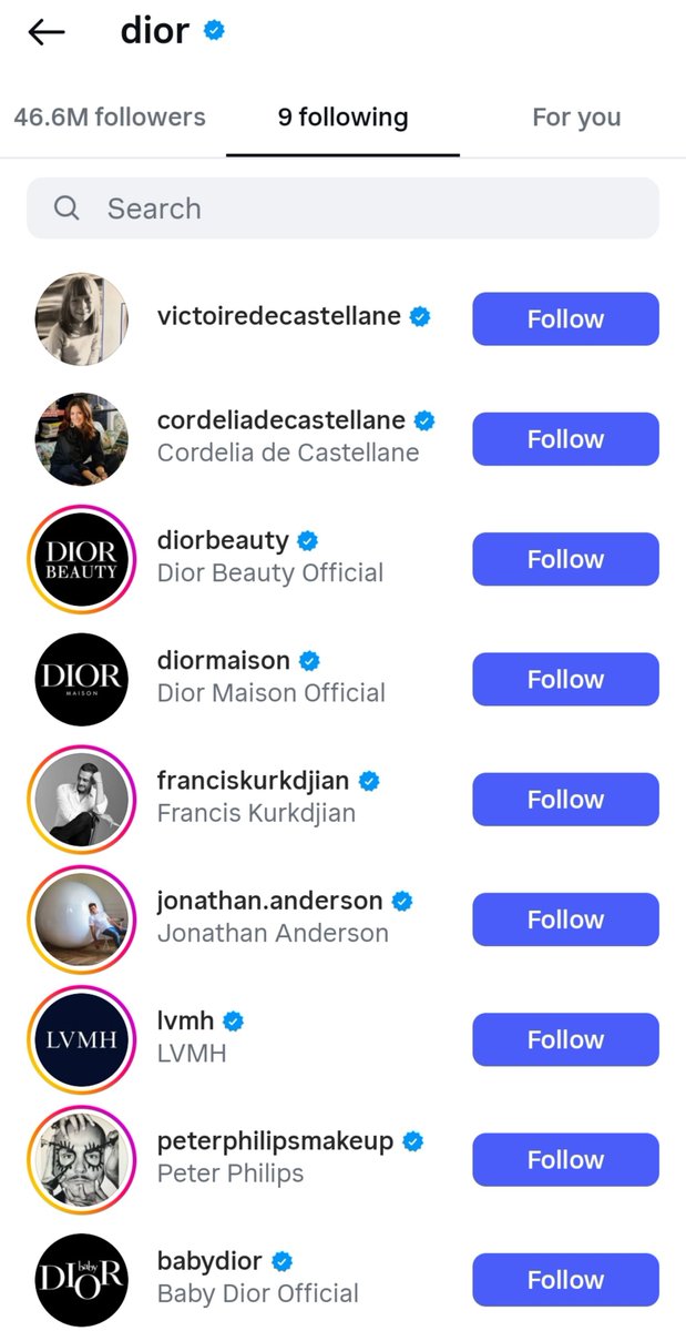 Mcjimin7's tweet photo. Dior unfollowed Jisoo of Blackpink after yesterday's event where she showed up looking like a botched Annabelle. https://t.co/K9BZDhkikR