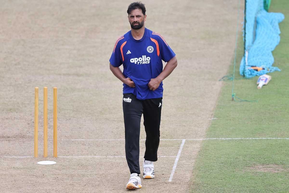 CricCrazyJohns's tweet photo. 🚨 AUQIB NABI MAKING HIS INTERNATIONAL DEBUT TODAY 🇮🇳🫡 https://t.co/u9o5Tdrko4