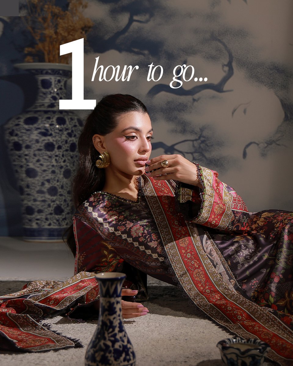 asimjofa's tweet photo. JUST 1 HOUR TO GO! ⏳

The countdown is almost over…

Introducing the Charmeuse Silk Collection by Asim Jofa — a celebration of luxurious silk, timeless elegance, and captivating artistry.

#AsimJofa #Silk #CharmeuseSilk #PakistaniFashion #Prints https://t.co/ByTCAXxisp