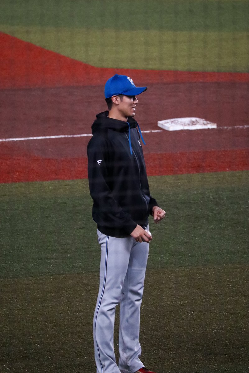 jamesmood__'s tweet photo. ヒーロー福島くん🌟
6勝目おめでとう

#福島蓮 https://t.co/5vNPUF471x