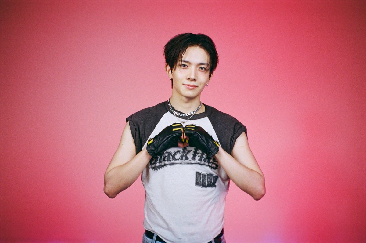 M2MPD's tweet photo. 필름카메라로 기록한 9월의 추억📸 10월에도 쭈욱 엠투와 함께해요❣ #9월의엠투 #M2film #릴레이댄스 #EVAN #에반 @h_evva_n https://t.co/erz8RIyOz5