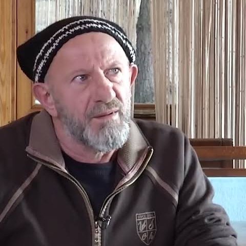 NUH_Kemal_'s tweet photo. Karadeniz'e halkın nabzını ölçmeye giden gazetecinin efsane haberi:
"Karadeniz'de insanlar AKP'den bıkmış durumda!
Tayyip yeni parti kursun bizi bunlardan kurtarsın diyorlar!" https://t.co/Er1kfNjB3c