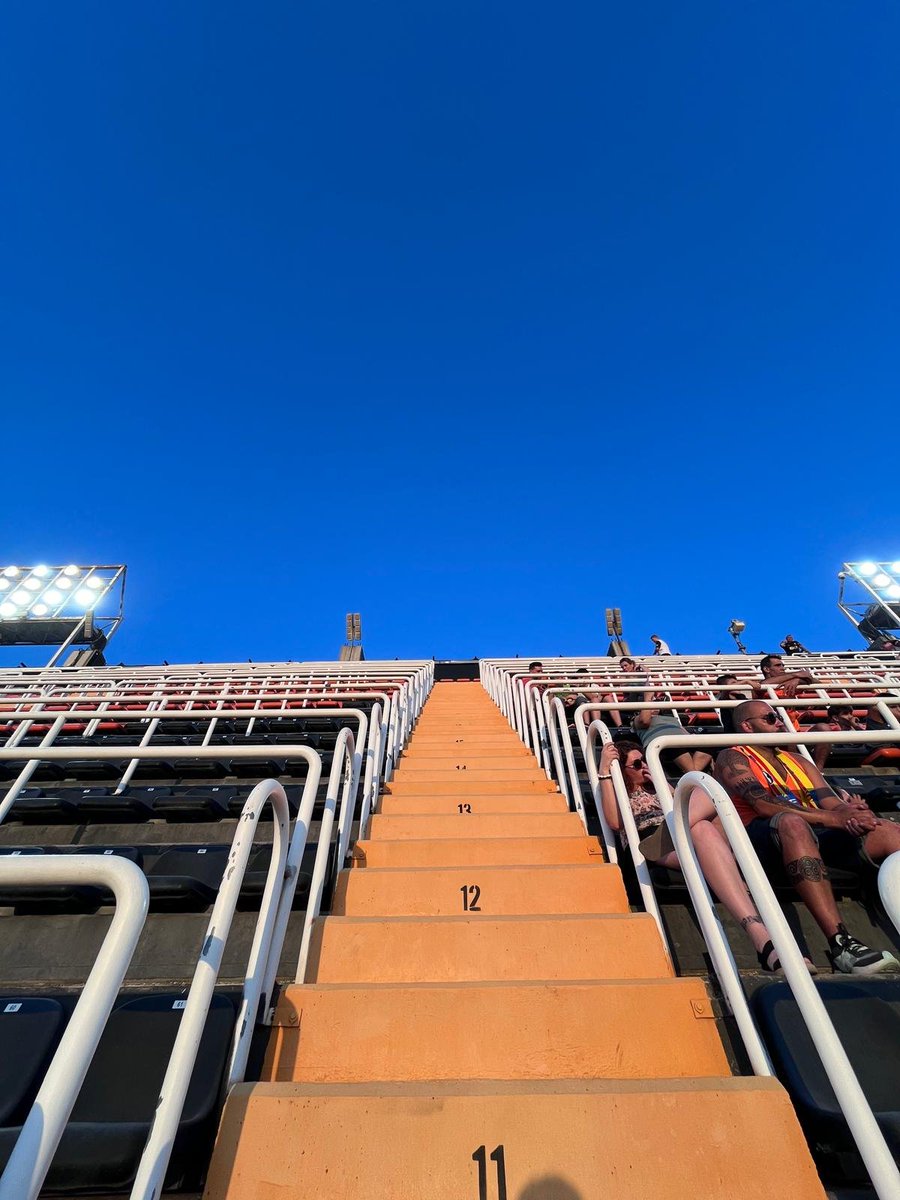 garbellar's tweet photo. Escalera hacia el cielo https://t.co/37H3yX4Xky