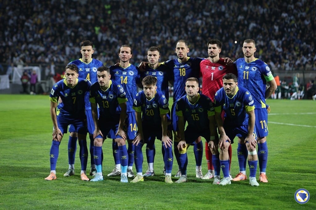 radiokameleon's tweet photo. Zmajevi napredovali na FIFA rang-listi poslije pobjede nad Rumunijom

https://t.co/rZrcwPWMJi

#RadioKameleon #BiH #bih #fifa https://t.co/o5UgYjPEEt