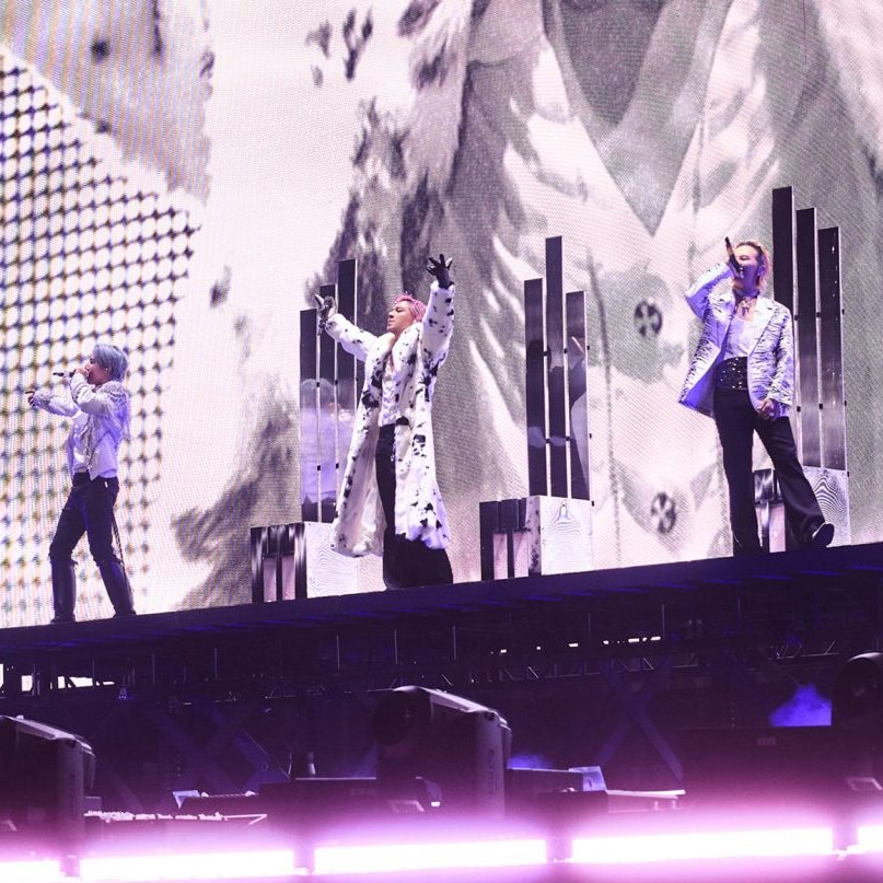 solysombra0518's tweet photo. 👑🏟️🇬🇧
NME | BIGBANG live in London: 20 years in, the K-pop kings still have plenty to offer
By Rhian Daly 🙏 | 28th September 2026
🔗https://t.co/hlavR9YWLl
#BIGBANG
#COSMOS_WORLD_TOUR_IN_LONDON #COSMOSinLONDON https://t.co/6yZvMTM0YM