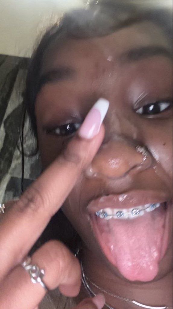 Slim_lilly_112's tweet photo. You wanna FaceTime or meet up or menu DM on telegram 👉https://t.co/KqExBSHRpY https://t.co/Fjx70qKzJK