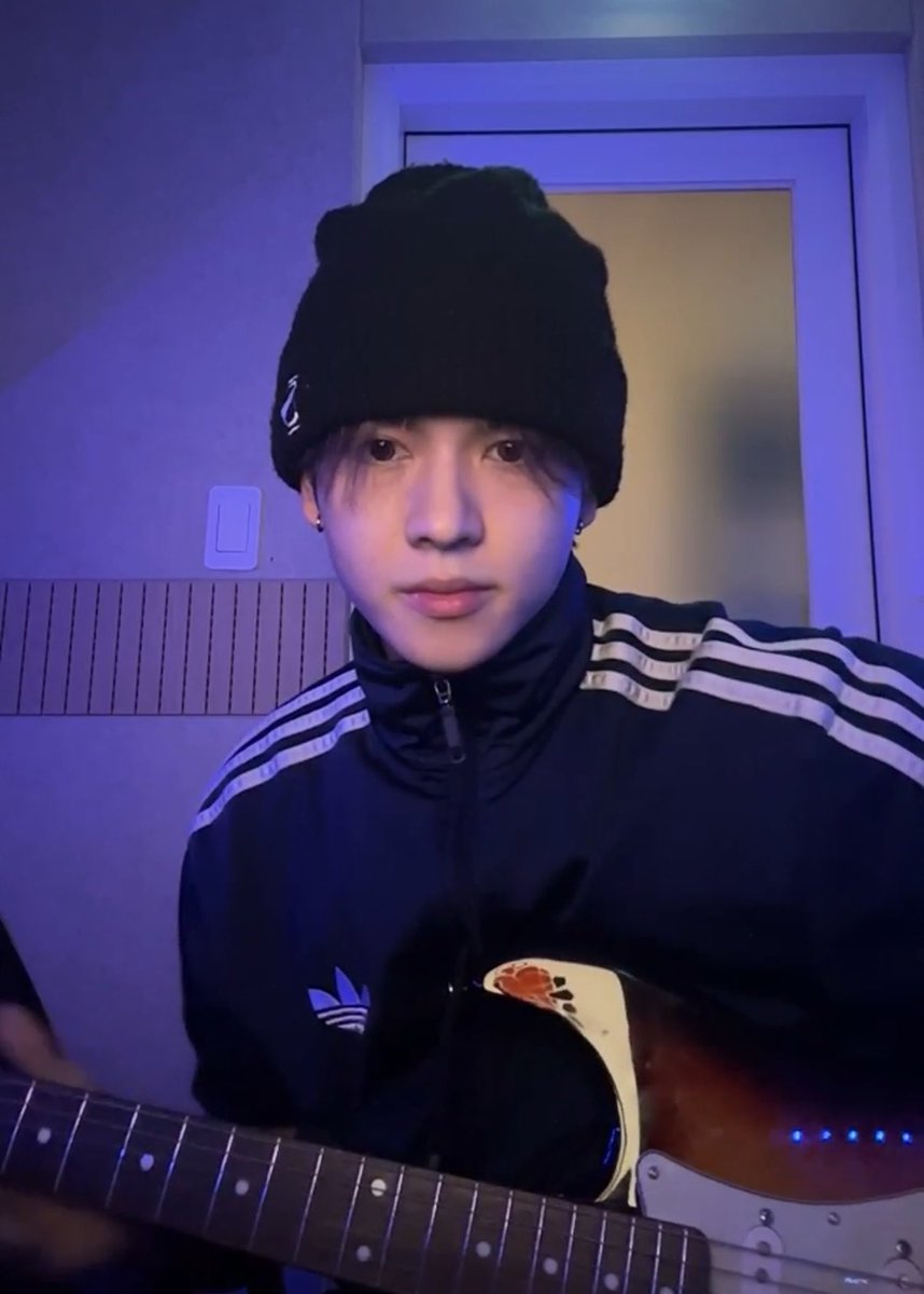 mayo_02411's tweet photo. 너무 잘생겻 https://t.co/v10VqJuH61