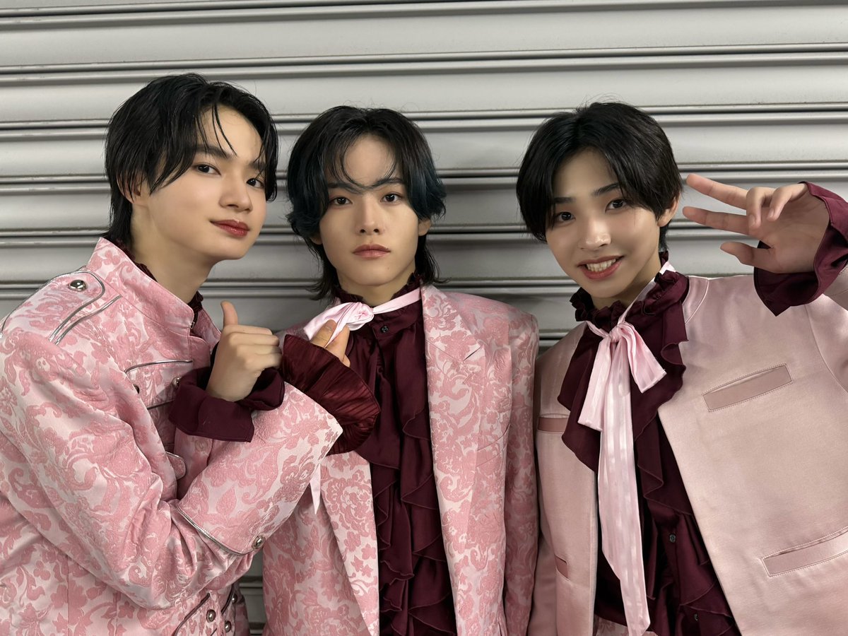 voksydays's tweet photo. ［ #ボクシダイ の日々 ］

#飯世善文 / #越山敬達 / #松崎朔弥 ✌️
-
#ボクひび #VOKSYDAYS https://t.co/bhTxLfR6Tb