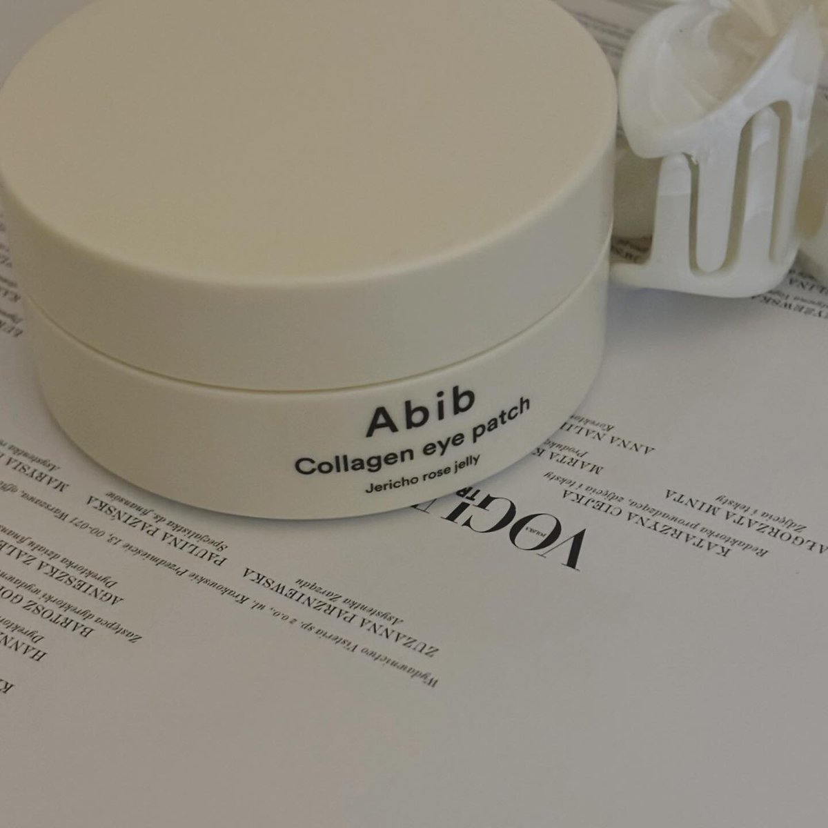 GussieHagevrkb's tweet photo. This morning, coffee wasn’t enough… Rescue came in a jar: Abib Collagen Eye Patches, because my under-eyes clearly show that “life is happening. ” Who else needed more than espresso today? https://t.co/NNAcecRDSy