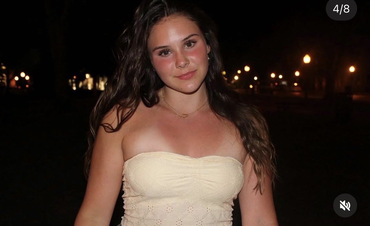 ShoneFurball942's tweet photo. Cuck wants to know which of his Irls are you fav!! And how you would fuck them!! (1/4) #cuck #cuckson #momson #incest #mom #milf #ntr #bull #bwc #wankchat #irl #irls #jerkbud #jerkoff #cum #orgasm #exposed https://t.co/upzyB5vhKU