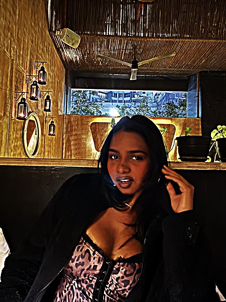 baddiesforshow's tweet photo. NAME- HENA MANDAL
UNIVERSITY- FLAMES UNIVERSITY, PUNE
AGE -20
HOMETOWN - MUMBAI
FEATURES- DUSKY, AVG SIZE BOOBS, MOMMY FACE DARK STUBBLE ARMPITS, PLUMPY LIPS PERFECT FOR BJ...
#FLAMESUNIVERSITY #DUSKY #TEEN #college https://t.co/SeVpqZPICx