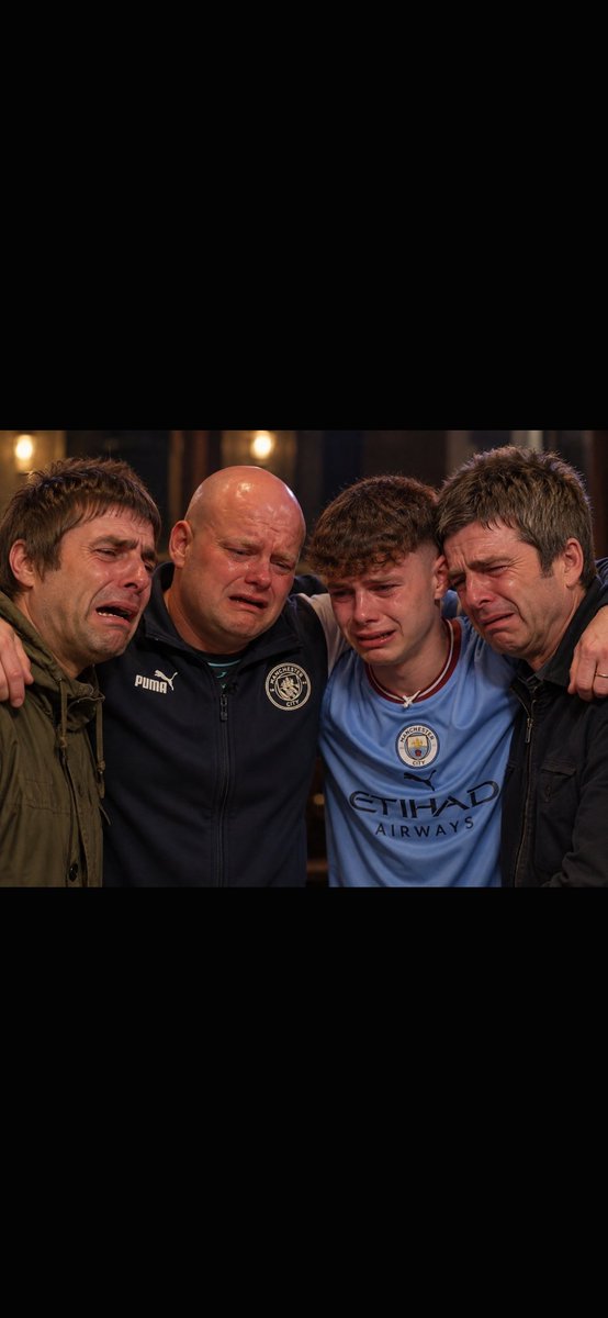 GazMac16's tweet photo. @liamgallagher https://t.co/0OjMRwaByI