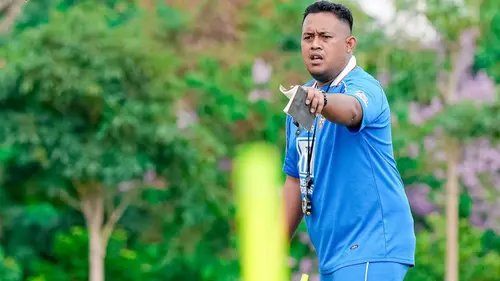 Olahbolacom's tweet photo. Masih ingat kalimat "Kamu di sini hanya pendatang" ??

Sanksi yg didapat Resal Octavian: 
Denda 500 juta ✅️
Skorsing 10 laga ✅️
Larangan masuk stadion 1 laga ✅️

Sepadan atau kurang berat Sob? 

#JavaUnited #Persija https://t.co/lTUXUgRjCK