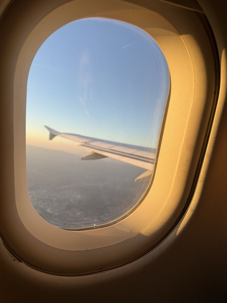 callme_putu's tweet photo. Byeee Eropa✨, wellcome home bali🏝️🏖️ https://t.co/NyCJy0hgL1