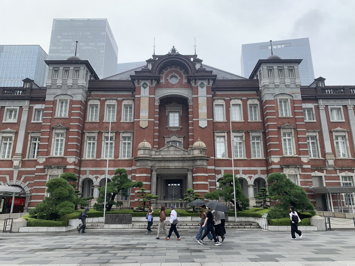 z_damisuke's tweet photo. 先ほど東京を発ちました。
みなさま大変大変お世話になりました。
たまーに東京出張してくるので、そのときはまた遊んでください。
ではまた！！ https://t.co/x5gRwDt10C