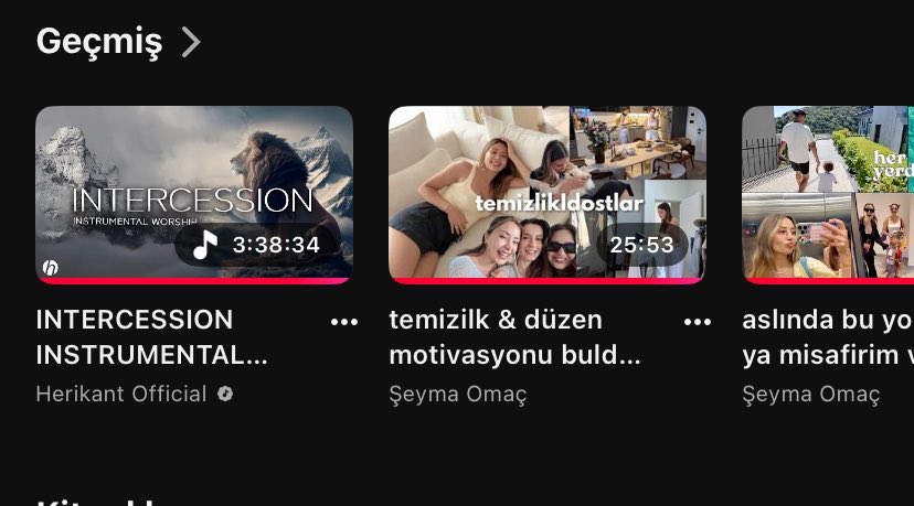 hafizetorun444's tweet photo. dün gece sağdaki videoyu izlerken uyuya kalmişim ve şarjım bitene kadar intercession instrumental bi video çalmış seni çok iyi anlıyprum artık @zynpelif67 https://t.co/PPew3cCmdr