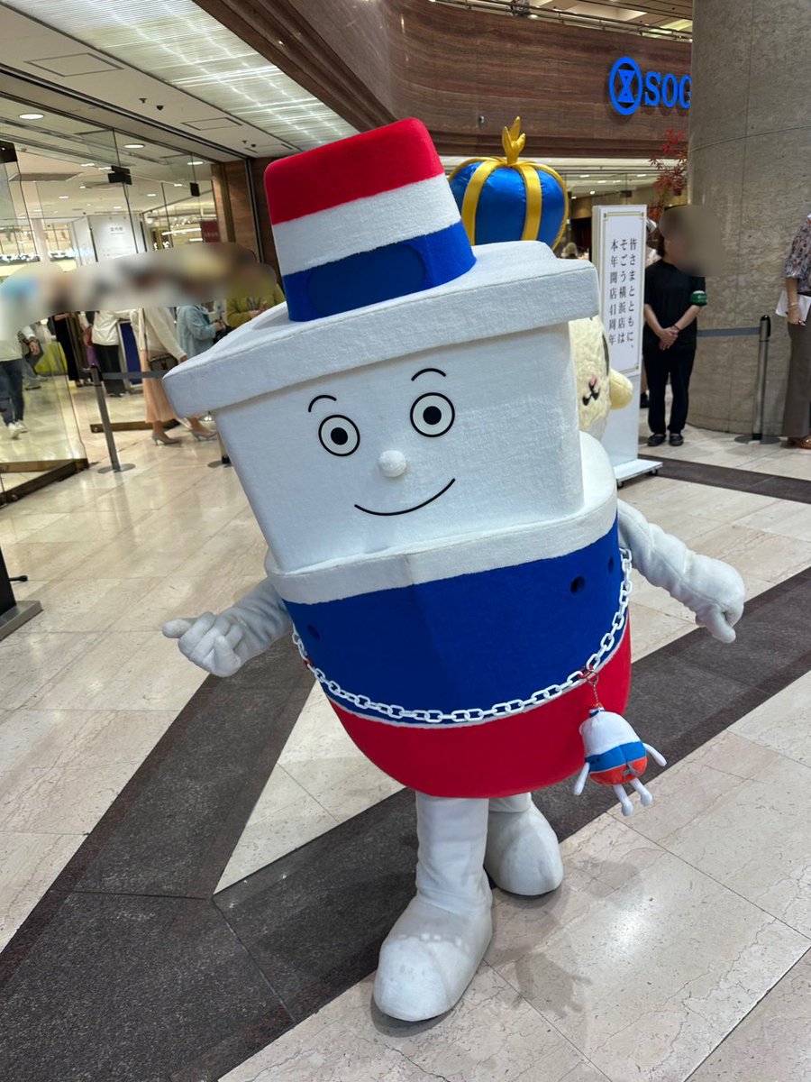 2896Nakky's tweet photo. どんどん近づいてくるハーバーくん🚢
愛おしい🥹

#ハーバーくん #そごう横浜店 

📸2026-09-30 そごう横浜店 https://t.co/9fmhgedHsf