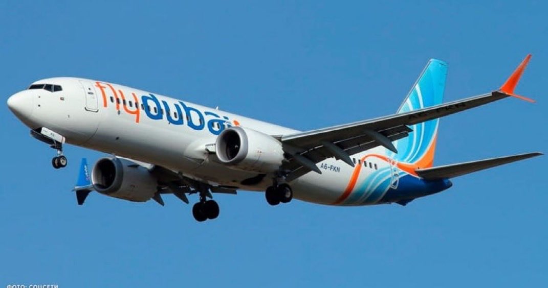 _tevhidgundemi's tweet photo. Dubai-Tel Aviv seferinde kaçırılma paniği

🔻 Dubai’den Tel Aviv’e giden Flydubai uçağında 150’den fazla İsrailli yolcu bulunurken, uçak önce acil durum, ardından kaçırılma kodu gönderdi.

🔻 Uçak rotasını değiştirerek Suudi Arabistan’a yönelirken işgalci İsrail savaş uçakları havalandı. Mücrim Netanyahu ve Savunma Bakanı Katz acil güvenlik toplantısı düzenledi.

🔻 Uçağın Suudi Arabistan’a iniş yaptığı aktarılırken, İsrailli yetkililer olayın kaçırılma olduğuna dair kesin bir bilgi bulunmadığını açıkladı.