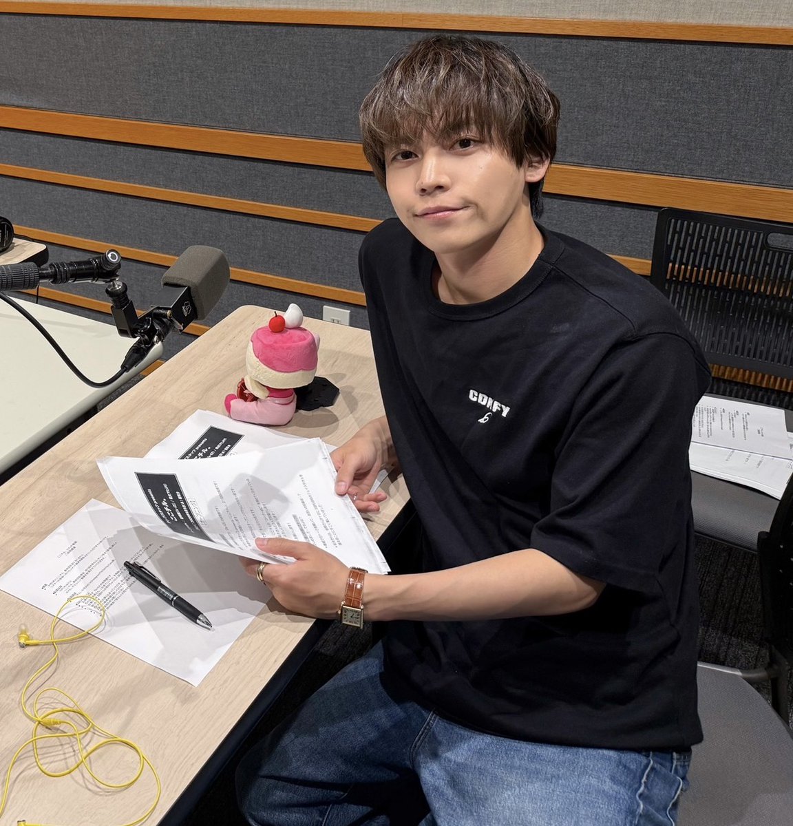 cocochill_temp's tweet photo. ＼24話目配信／
#岩岡徹（#Da_iCE）がお届けするPodcast番組。テンプスタッフpresents ここチル。☕️

👇24話目配信中👇
https://t.co/J9BCdufIqu

#ここチル　#テンプスタッフ https://t.co/VFPYFqRnYl