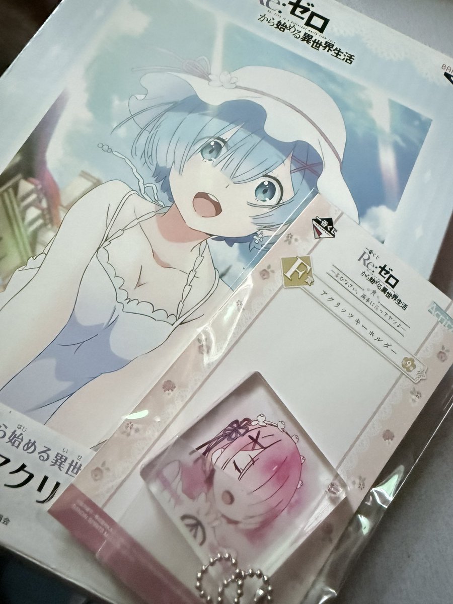 A6yssmare's tweet photo. 数年前可愛くて買ったやつとくじで引いたやつ出てきた https://t.co/r1WOqHpPtx