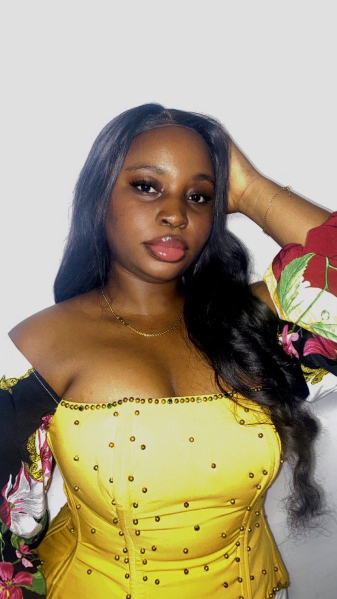 bigtofunmii's tweet photo. Happy birthday to me🎂🥰🎉 https://t.co/4GlPH8Db9W