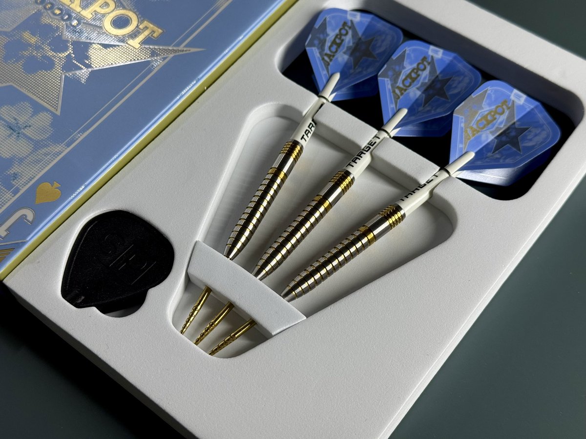 g0midarts's tweet photo. Adrian Lewis Showdown 23g🔥🔥🔥
The wait is worth it🙂‍↕️.

#darts #ダーツ #TargetDarts #AdrianLewis https://t.co/veK6HTZN66