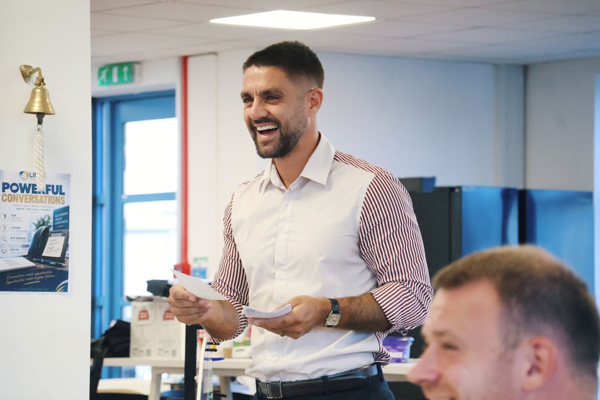 Link3Rec's tweet photo. A little glimpse behind the scenes at Link3. 📸
📞 Busy phones, busy desks and a team making things happen. https://t.co/9ALtjGvWeD