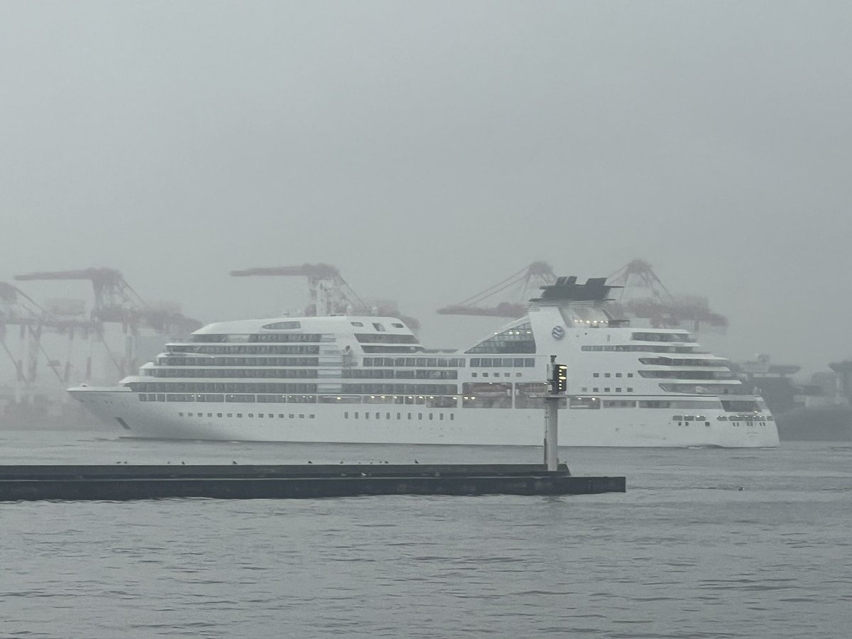 tetsuG1016's tweet photo. #MITSUI_OCEAN_SAKURA
#三井オーシャンサクラ
#CRUISE
#クルーズ
#青海南ふ頭公園 https://t.co/DZ4mq4FhzM
