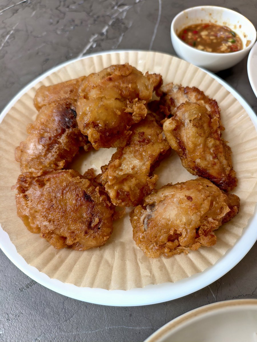 rayda1212's tweet photo. นานๆจะได้ลงมือเอง 
ไก่ทอด แบบกรอบไม่เกรงใจฟัน อร่อยอะ

เก่งมาก ปรบมือ ให้คะแนนตัวเองเต็ม 10 ไม่หัก เพราะทำเอง กินเอง https://t.co/J3uiSQ9j2F