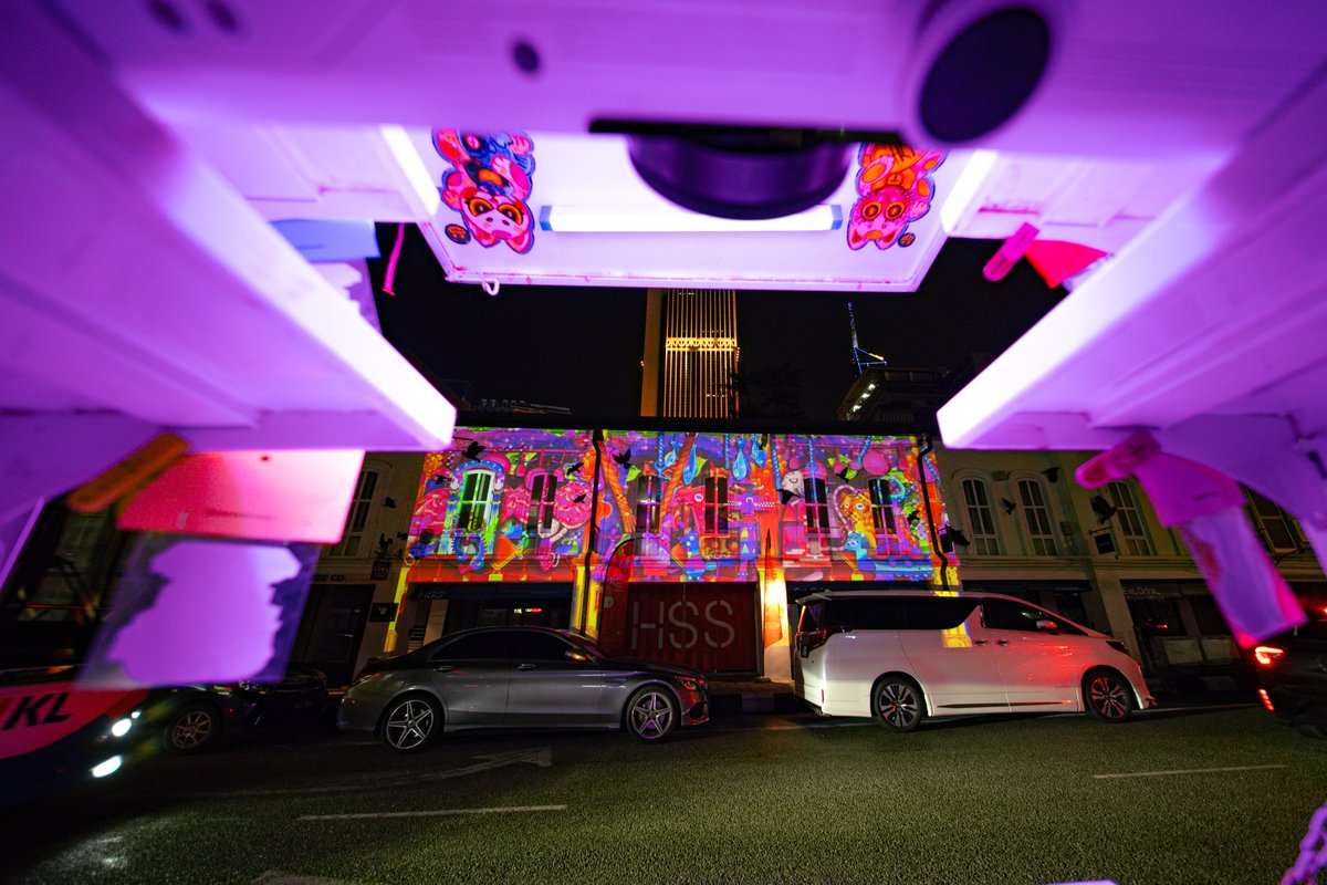 vonkaa_'s tweet photo. What an incredible experience joining the Warung Terang event as part of The Fox, The Folks team in Kuala Lumpur (May 8, 2026)! 🚀

#ProjectionMapping #MotionGraphics #WarungTerang #KualaLumpur #VisualArt #DigitalArt #StreetArt https://t.co/R4YqrqTM1j
