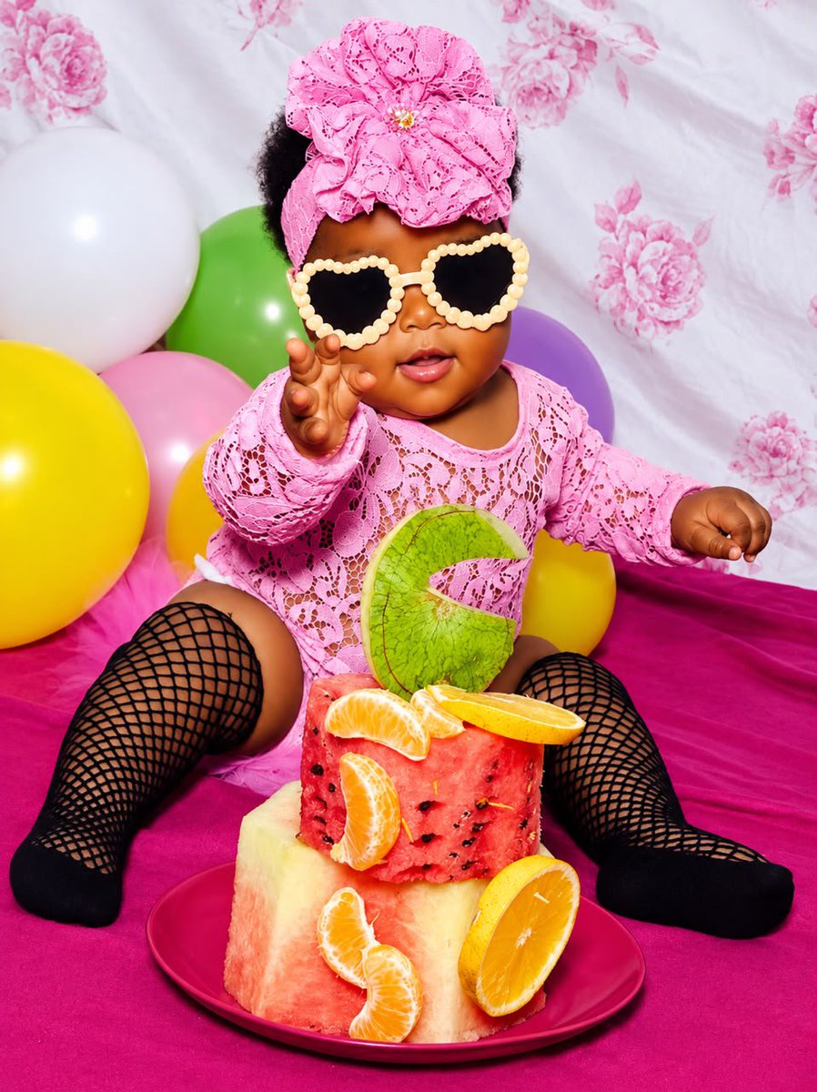 YungTee358's tweet photo. Happy 6-month celebration to the sweetest baby girl! Your tiny hands, toothless smiles, and bright laughter have made our lives so magical
Baami @victorosimhen9 @boniface_jrn my baby girl still waiting for your respond since day one I have been tag jahbless @_AsiwajuLerry @YesItsBash