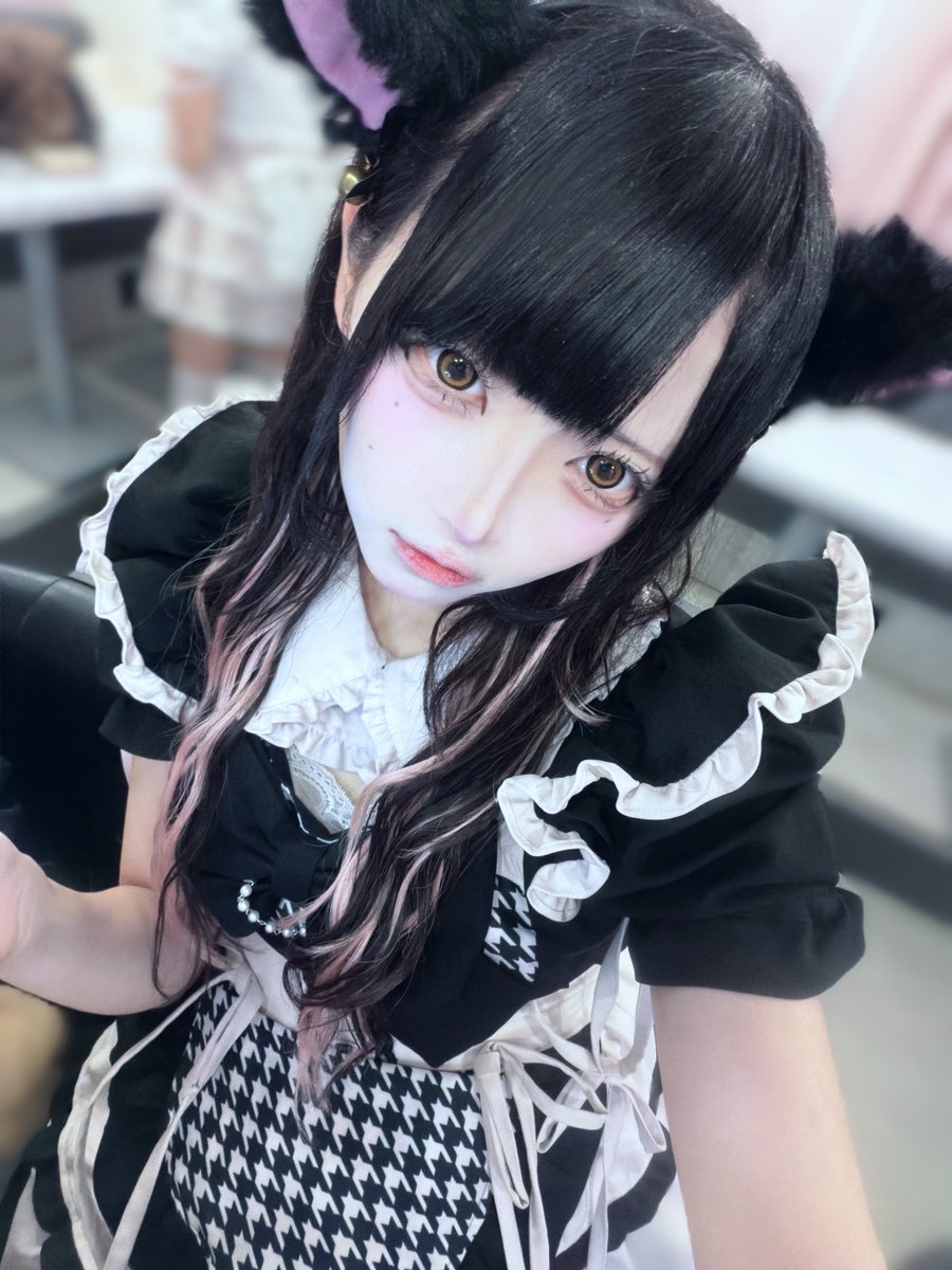 RB_akuta's tweet photo. 1ねーん✨✨

#すい〜ときゃっと #メイドカフェ #コンカフェ #秋葉原 https://t.co/v5taSazORi