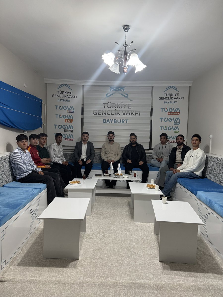 TugvaBayburt's tweet photo. 📖 Velhasıl

TÜGVA Bayburt Eğitim Koordinatörlüğümüz olarak, Kur’an ile dostluk kuran gönüllerle bir araya geldik.

Sohbet, muhabbet ve kardeşlik içerisinde gönüllere dokunan anlamlı bir akşam geçirdik. https://t.co/0dGCQQnDWT