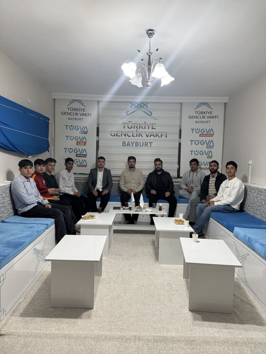 TugvaBayburt's tweet photo. 📖 Velhasıl

TÜGVA Bayburt Eğitim Koordinatörlüğümüz olarak, Kur’an ile dostluk kuran gönüllerle bir araya geldik.

Sohbet, muhabbet ve kardeşlik içerisinde gönüllere dokunan anlamlı bir akşam geçirdik. https://t.co/0dGCQQnDWT