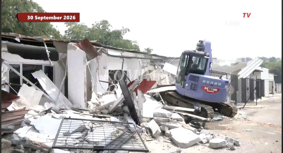 LambeSahamjja's tweet photo. BREAKING NEWS 
RUMAH MEWAH DI LAPAS CIBINONG DI BONGKAR
SETELAH SIDAK OLEH DPR https://t.co/7xalTA1JtM
