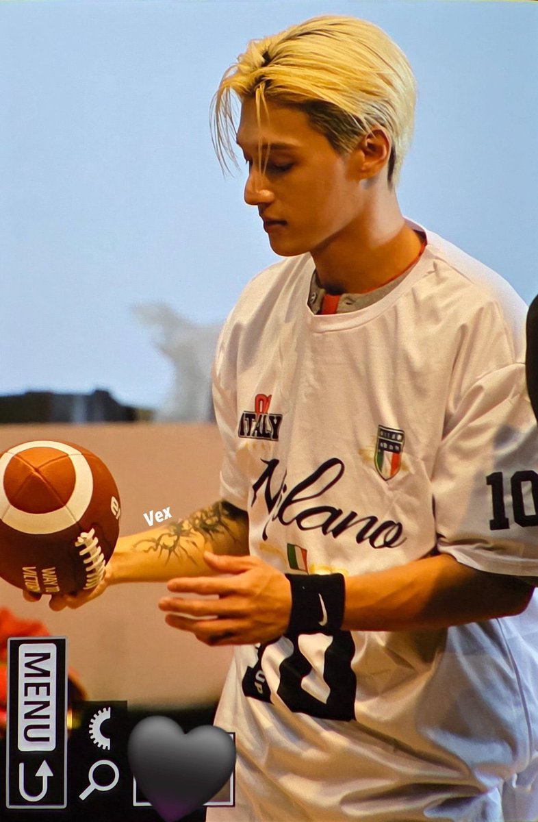 marshmilody_'s tweet photo. veins + blonde + undercut + athlete เซตสุดคุ้มนี้ใครสั่งครับ โคตรจะตี๋อินเตอร์ ไม่ไหวแล้ว😭🔥🔥🔥 https://t.co/V98Moi3xl9