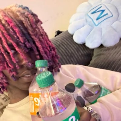 700SLIME88's tweet photo. #NewProfilePic had 2 change it to bleood #ebkfc https://t.co/nlt2ePaoHx